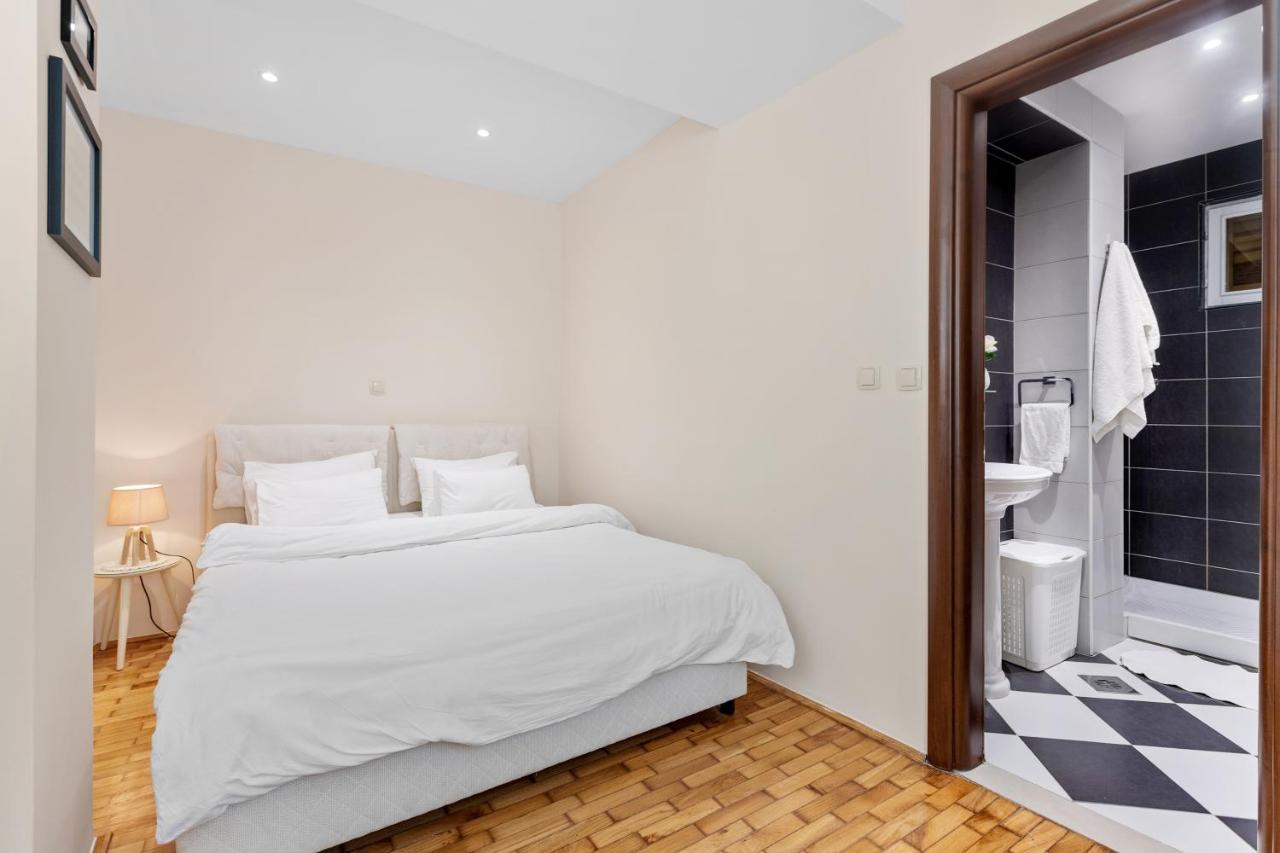 Saxo Appartement Kotor
